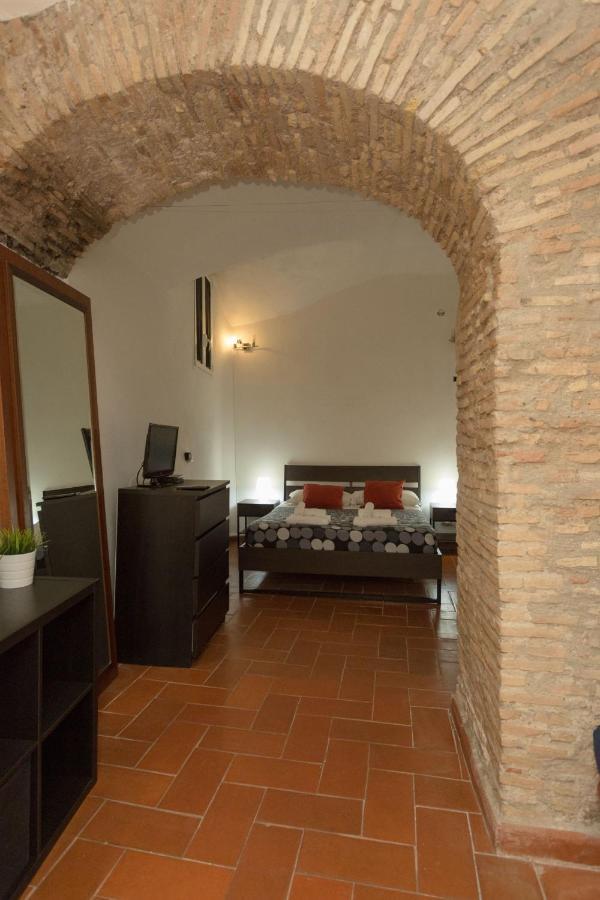 Roman Grotto Experience 5Pax Exterior foto