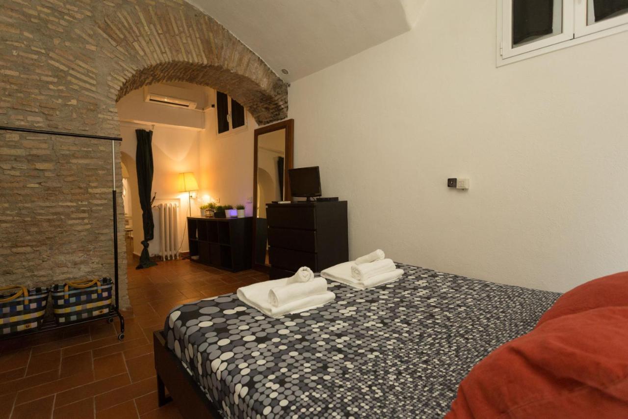 Roman Grotto Experience 5Pax Exterior foto