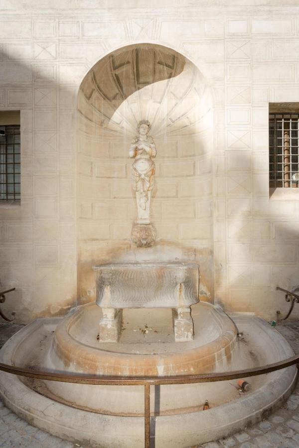 Roman Grotto Experience 5Pax Exterior foto